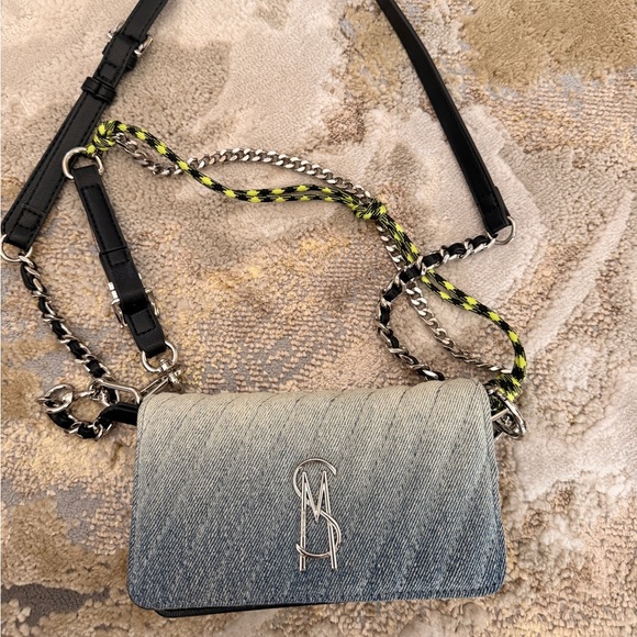 Steve Madden Handbags - Steve Madden 🕶️ Bpaulie Denim Crossbody